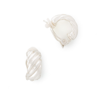 Rhodium plated earring